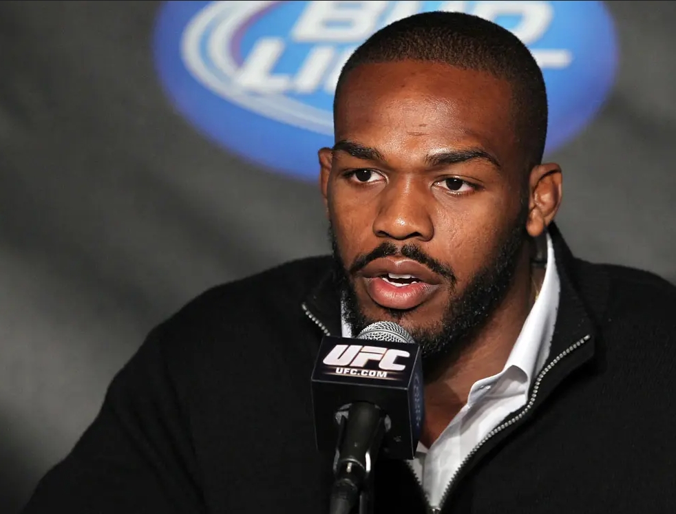 Ağ Evdəki UFC: Dana Uayt Mcgregor-a güvənir və Jones-a şübhə edir