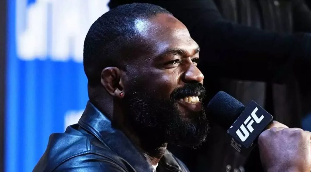 John Jones UFC-yə qayıtmaq üçün eyham vurdu MMA əfsanəsinin ifadəsinin arxasında nə var
