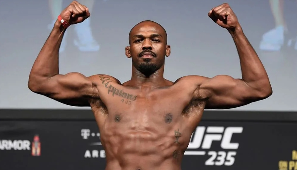 Con Cons UFC-yə mümkün qayıdışını elan etdi, MMA-da gələcək haqqında danışdı