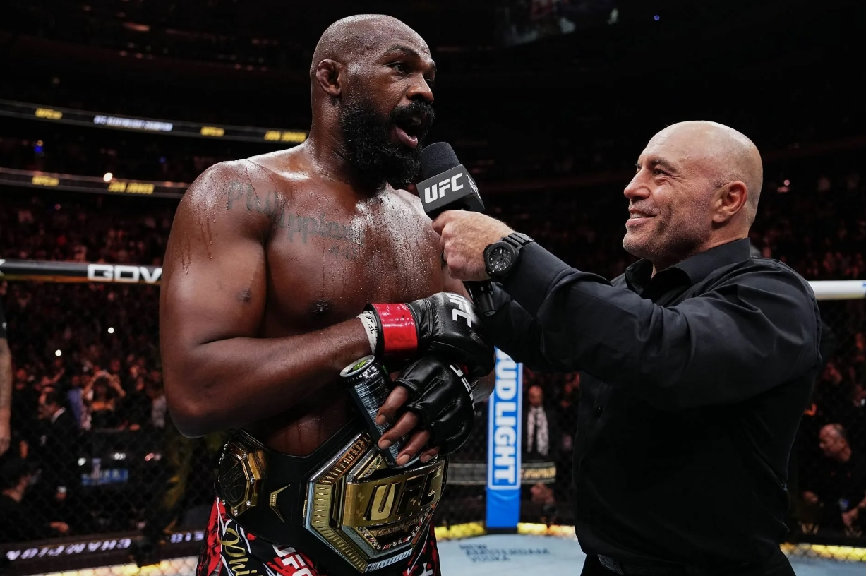 John Jones qeyri-müəyyənlik iddialarına cavab verdi UFC çempionunun sözlərinin arxasında nə dayanır