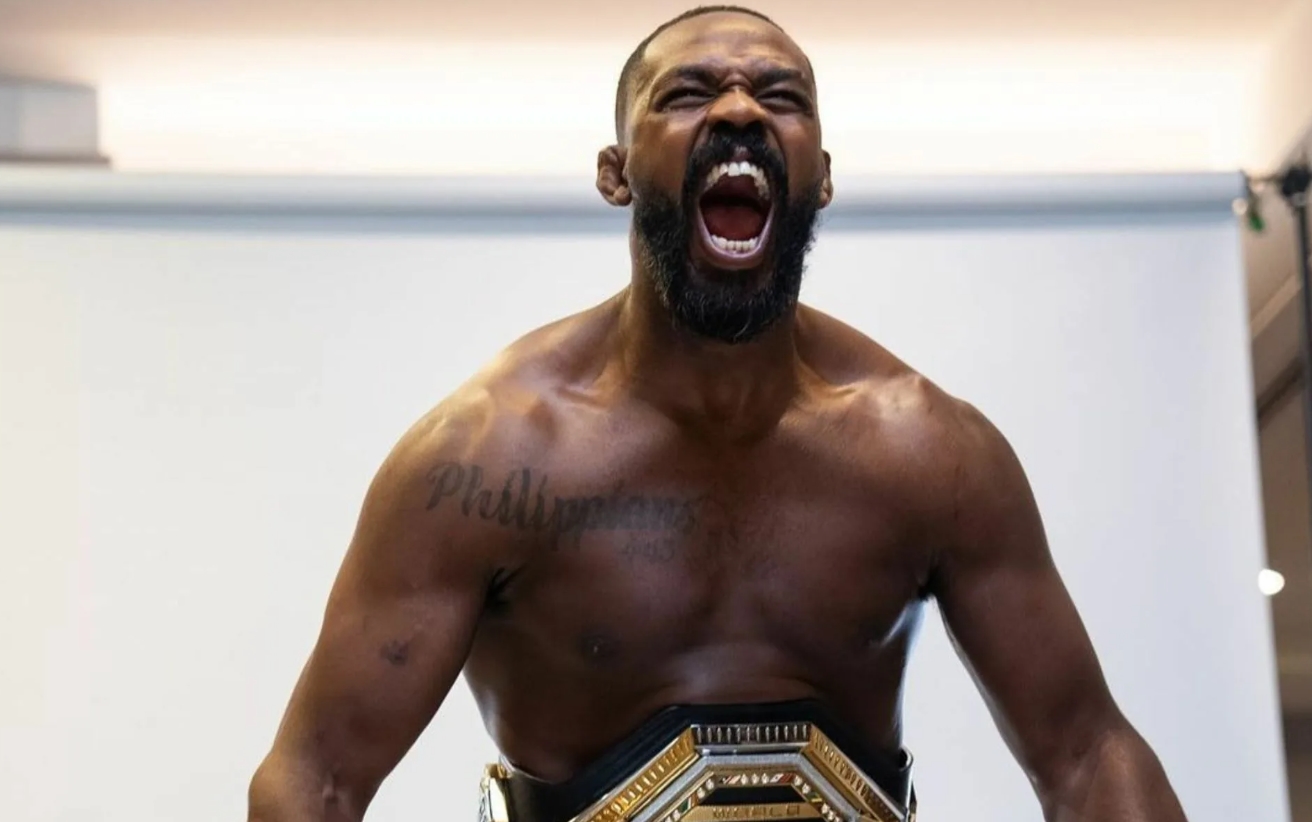 Jon Jones UFC-nin ağır çəki rekordunu qıracaq